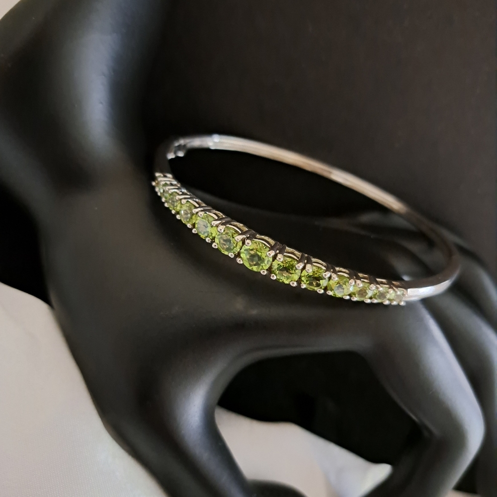 Peridot 925 Bangle Bracelet Silver Sz 8 1/2